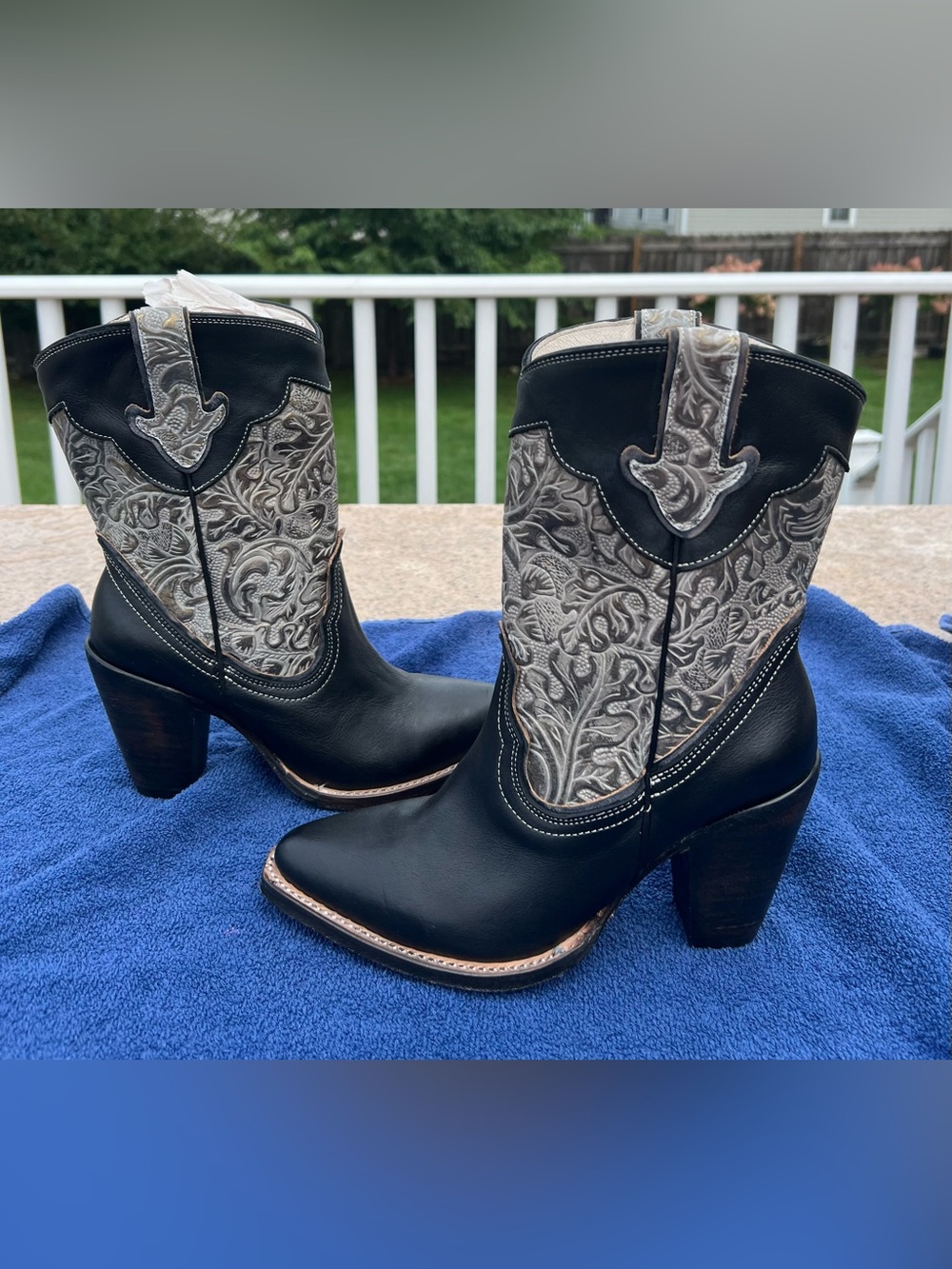 Freebird Loretta boots sz 9